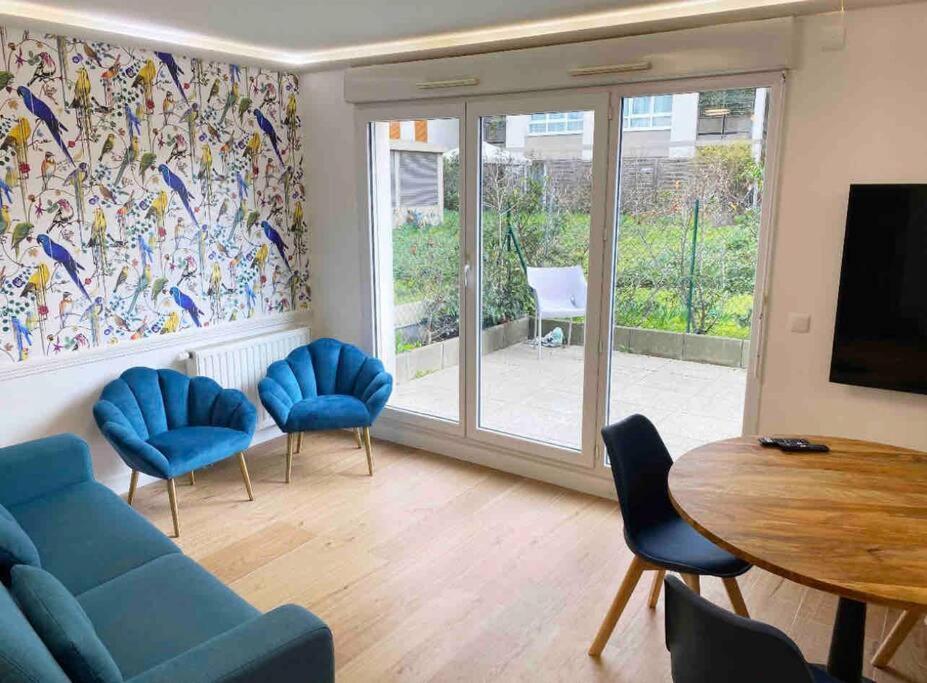Flora2 Apartment Saint-Denis  Ngoại thất bức ảnh